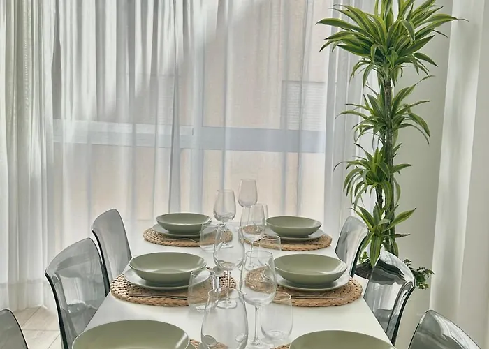 Duplex Centro Y Mar En Fuengirola, Malaga By Casa Flor *